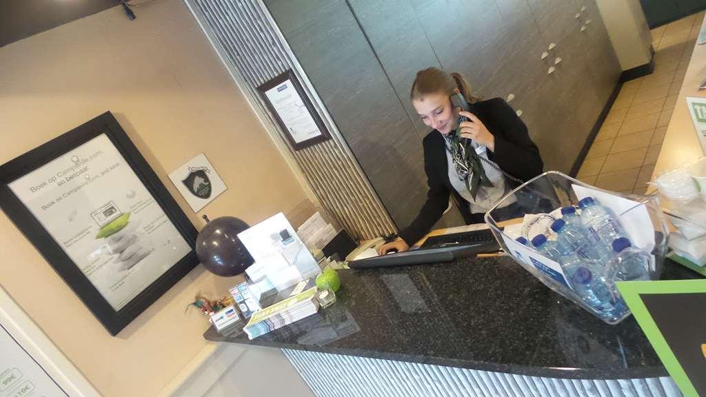 Campanile Hotel & Restaurant Arnhem - Zevenaar Beltér fotó